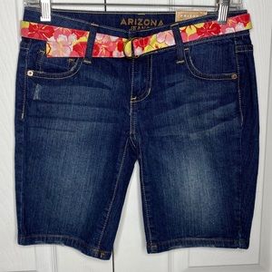 Arizona NWT Stretch Bermuda Jean Shorts Size 0